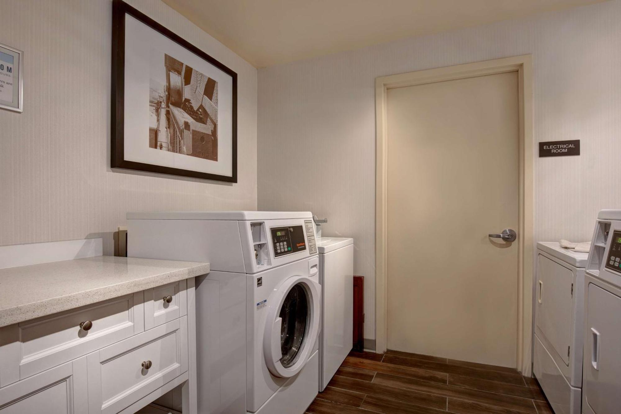 Hilton Garden Inn Portland/Beaverton Zewnętrze zdjęcie