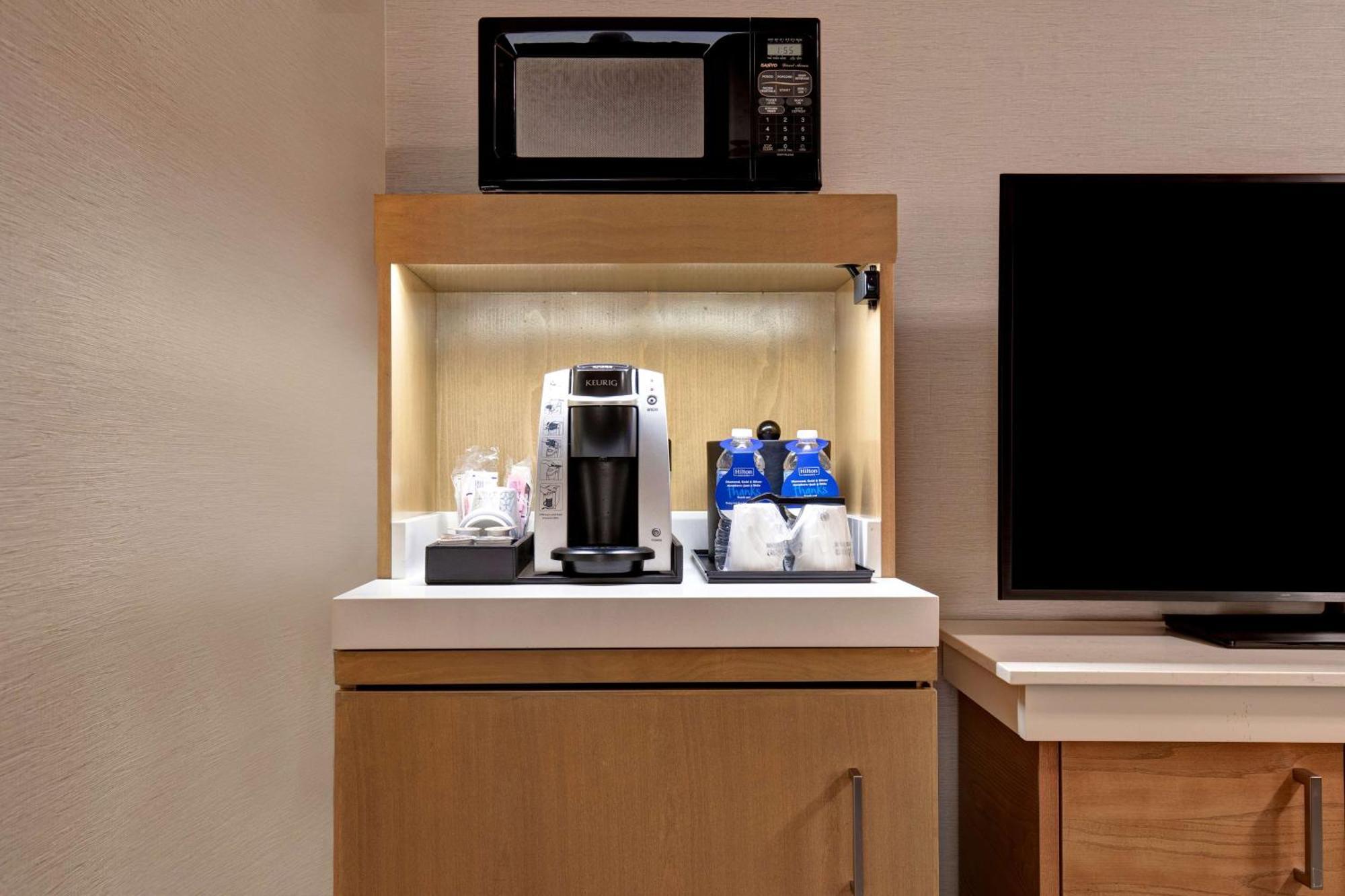 Hilton Garden Inn Portland/Beaverton Zewnętrze zdjęcie