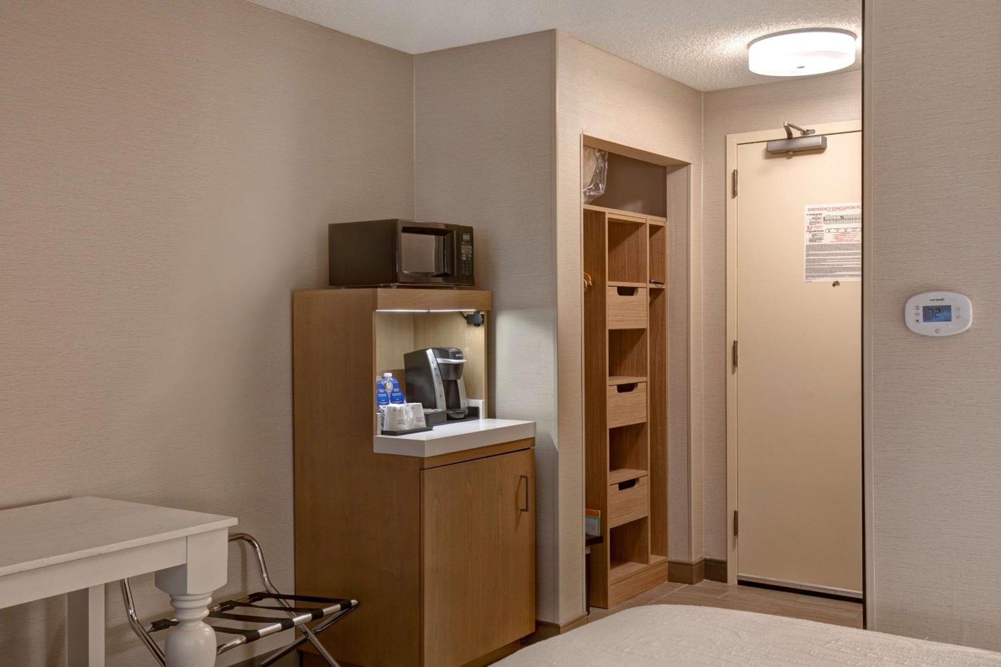 Hilton Garden Inn Portland/Beaverton Zewnętrze zdjęcie